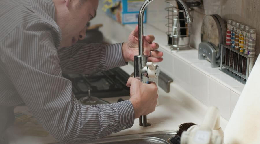 Professional water heater repair in Maxwell, TX